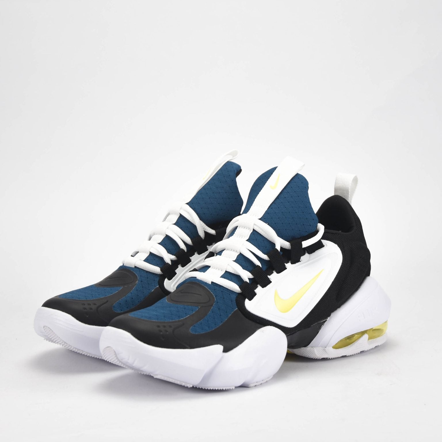 A NIKE AIR MAX ALPHA SAVAGE AT3378-471